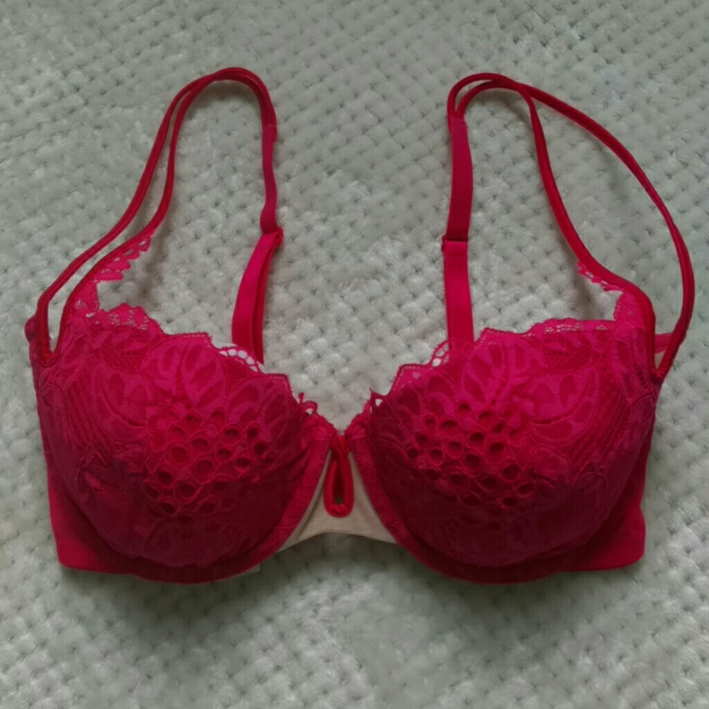 NWOT Victoria's Secret Very Sexy Lace Demi Bra